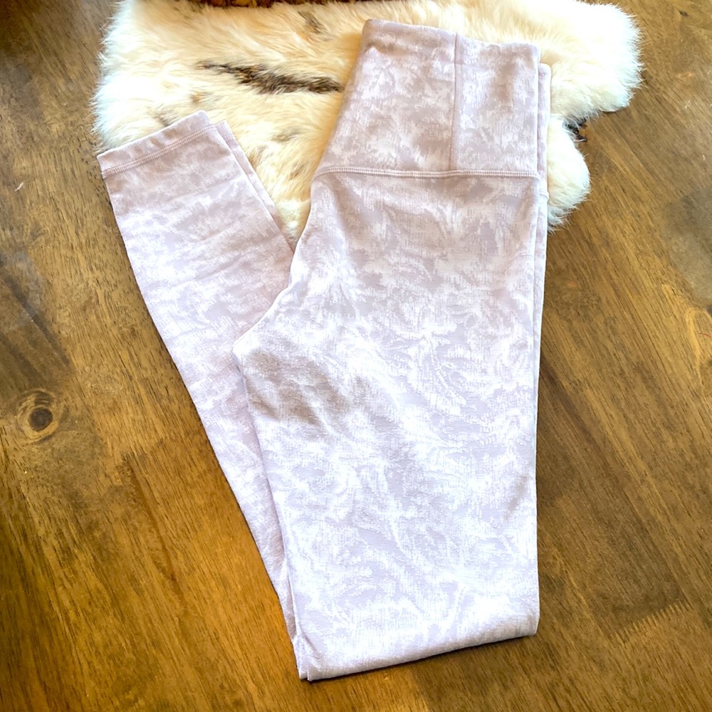 EUC Athleta Leggins - Size SMALL